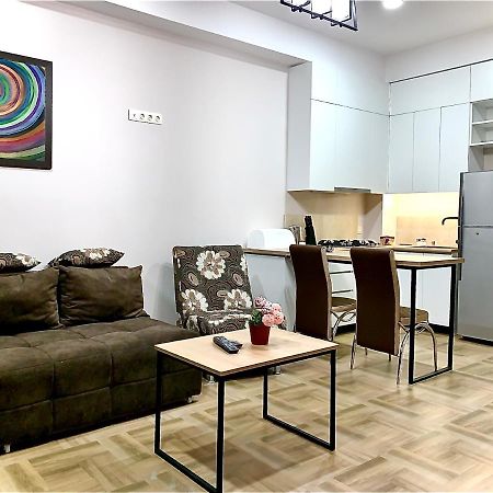 Tomaso Apartment Tbilisi ภายนอก รูปภาพ