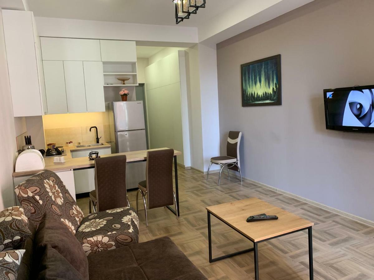 Tomaso Apartment Tbilisi ภายนอก รูปภาพ