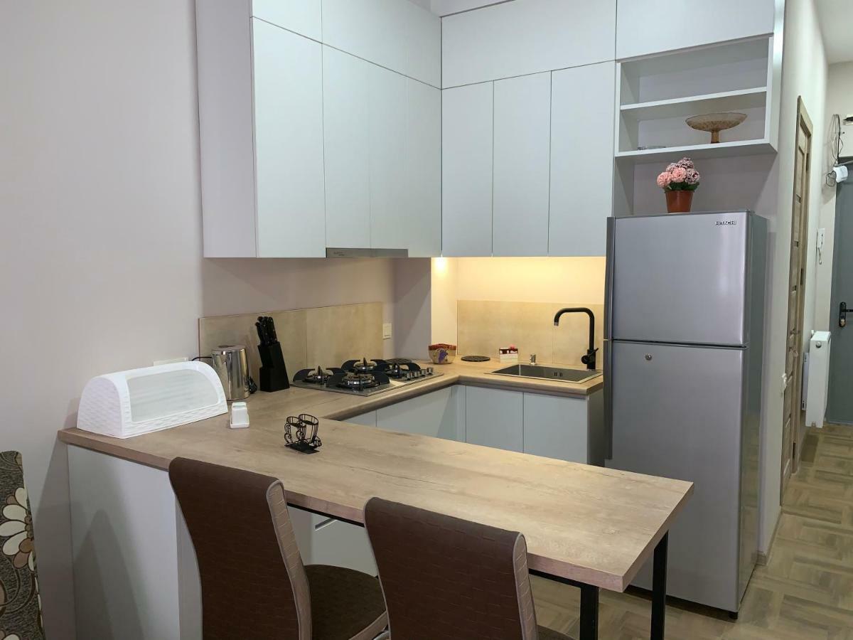 Tomaso Apartment Tbilisi ภายนอก รูปภาพ