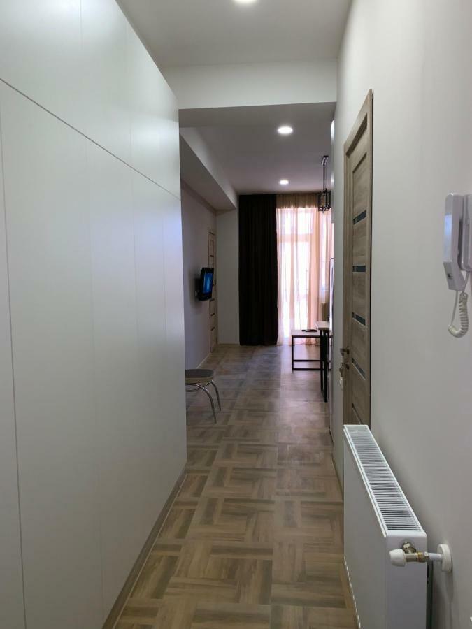 Tomaso Apartment Tbilisi ภายนอก รูปภาพ