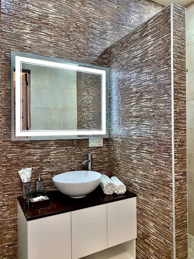 Tomaso Apartment Tbilisi ภายนอก รูปภาพ