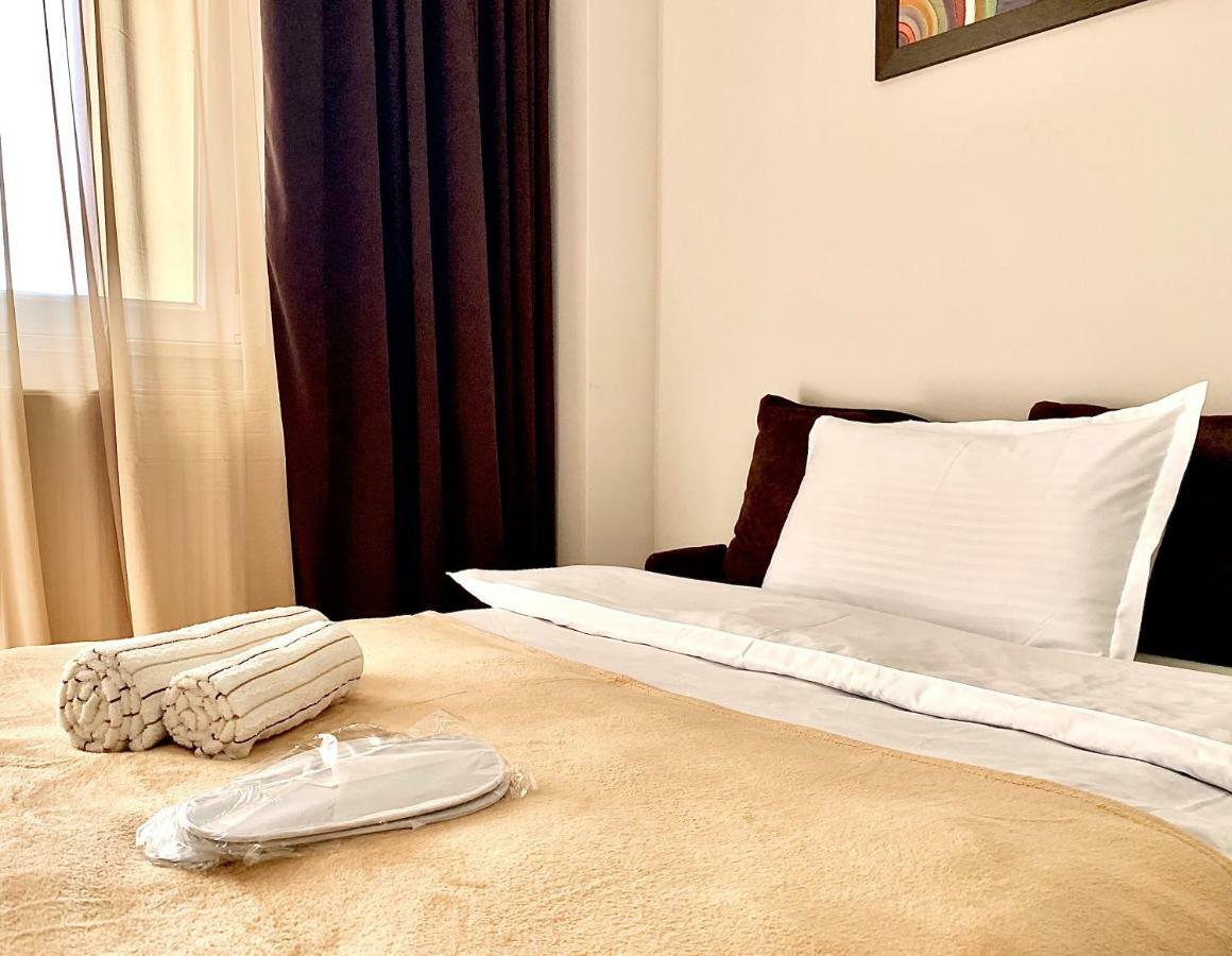 Tomaso Apartment Tbilisi ภายนอก รูปภาพ
